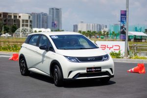 Giá xe BYD Dolphin